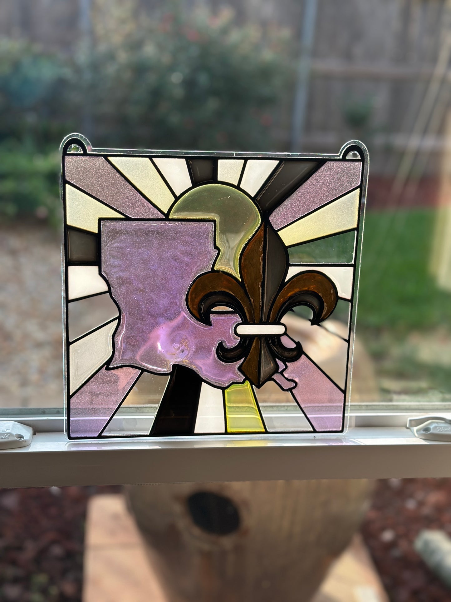 10/16/25 RESIN SUNCATCHERS WORKSHOP